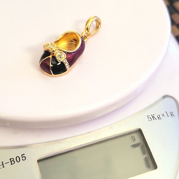 Violet and Black Baby shoe charm - Picture 5 of 6